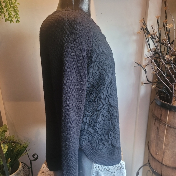 Cloud Chaser Black Knit with Lace Detail Sweater L - Picture 6 of 8